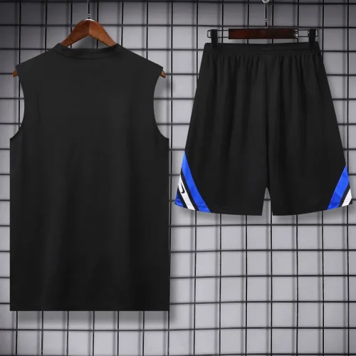 25-26 INT Black Tank top and shorts suit
