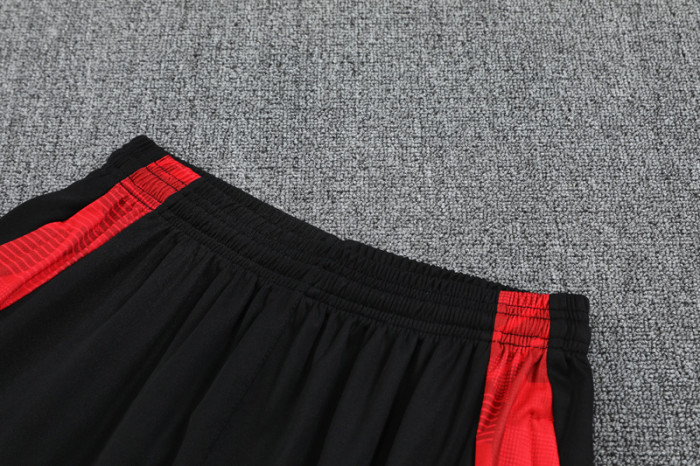 25-26 Man Utd Black Training Short Suit