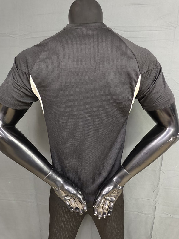 2025-26 LIV Black Player Version Training shirts