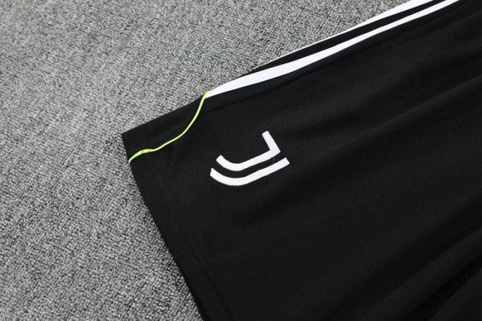25-26 JUV White Training short Suit
