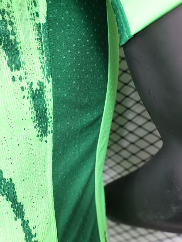 24-25 Sporting Lisbon Third Player Version Soccer Jersey