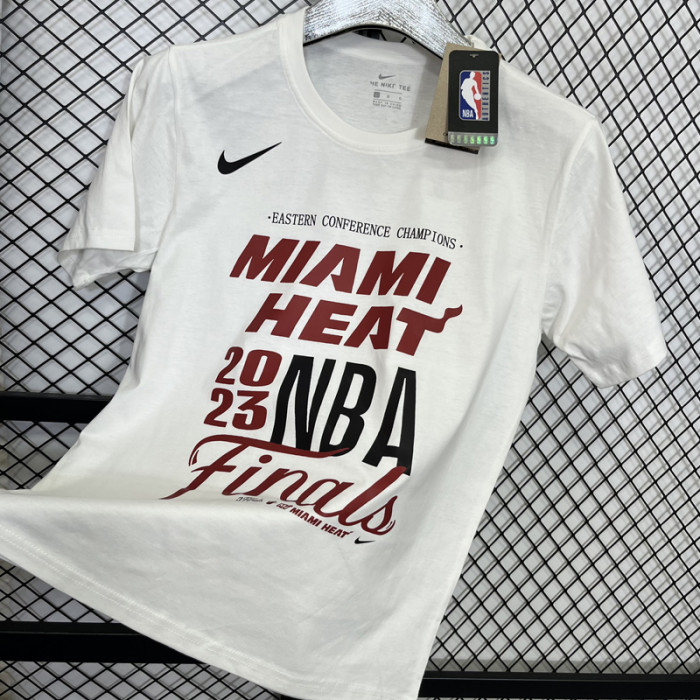 T157 HEAT White High Quality Casual T-Shirt