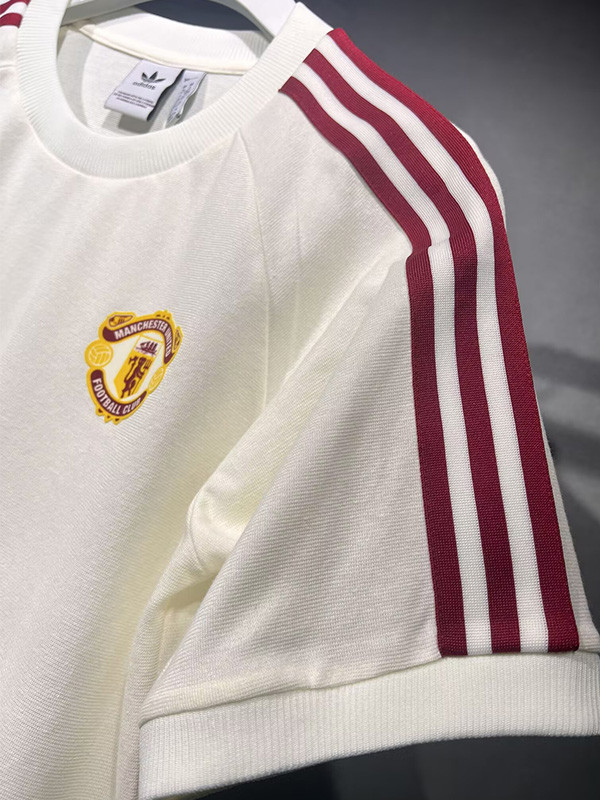 24-25 Man Utd Beige Training shirts (High Quality)