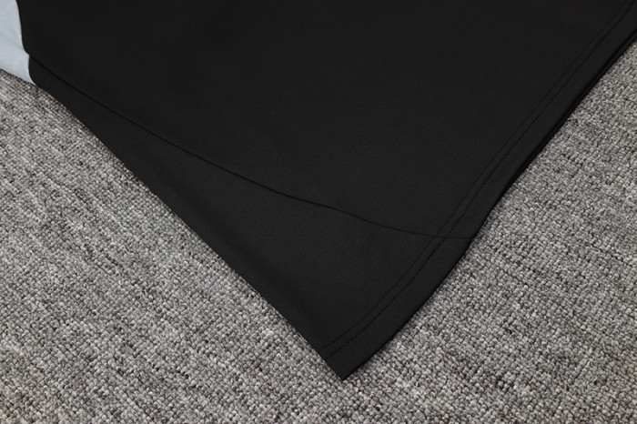 2025 AD Black Half Pull Tracksuit (半拉链)