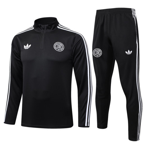 2025-26 Germany Black Half Pull Tracksuit #B2579(半拉链）