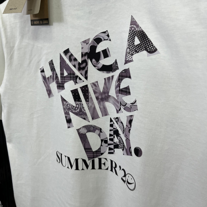 T152 NK White High Quality Casual T-Shirt #笑脸