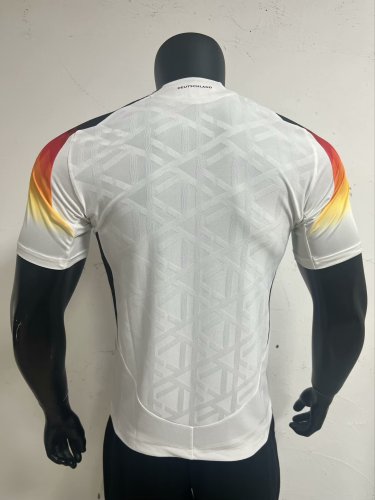 24-25 German home