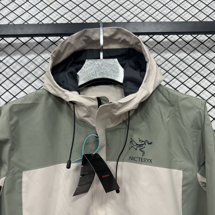 2024 ARC-TERYX Grey green Outdoor Jackets #F706冲锋衣