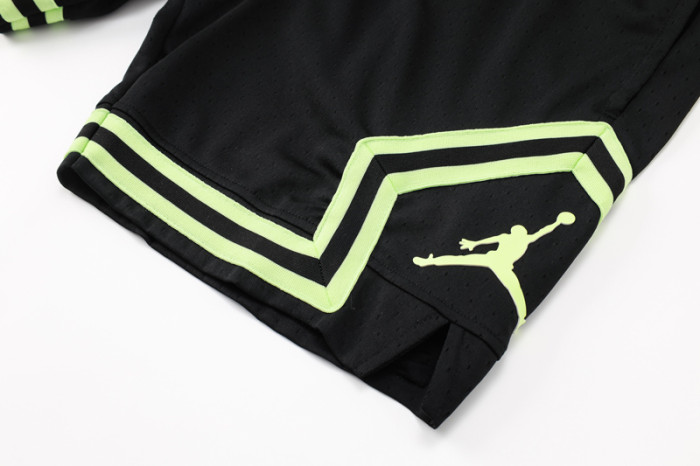 A2437 Jordan Green Black Casual Short Pants