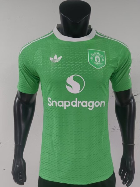 2026 Manchester United goalkeeper jersey