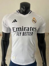 Player version 24/25 Real Madrid home