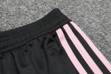 2024 Japan Black Half Pull Tracksuit (半拉链)(匹印)