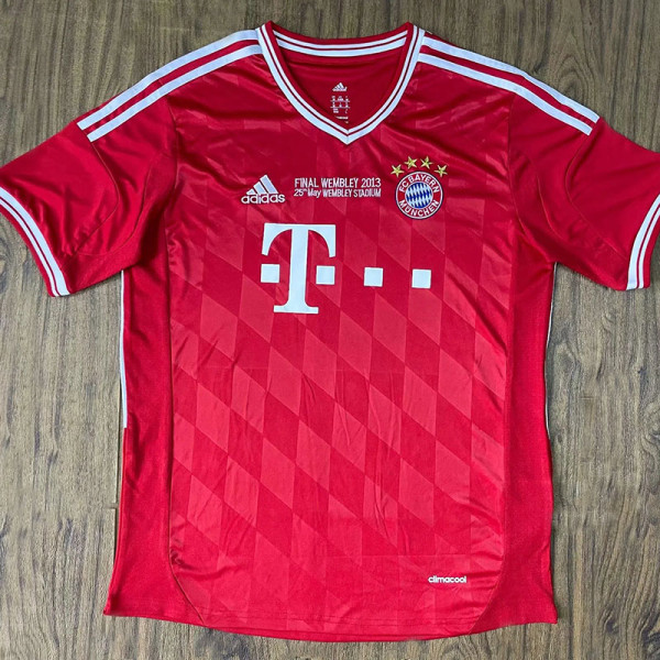 2013-2014 Bayern Home Retro Soccer Jersey (胸前决赛字)