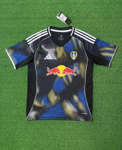 25-26 Leeds United away kit