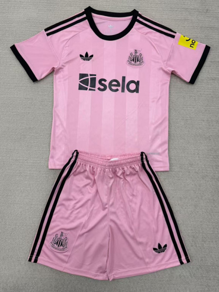 2025-26 Newcastle Pink Goalkeeper Kids Soccer Jersey