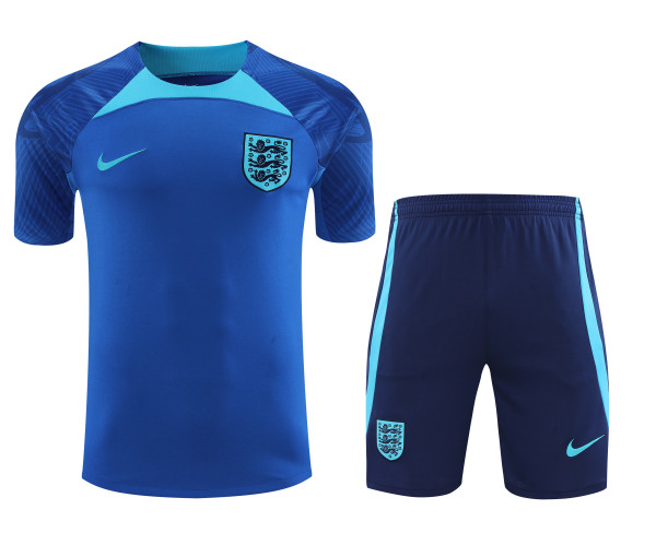 England 2022/23 Strike Training Kit - Short Sleeve Jersey & Shorts