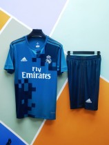 2017/18 Real Madrid Goalkeeper Short Sleeve Kit