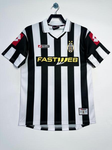 2001/02 Lotto Juventus FC Serie A Home Kit