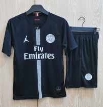 2018-2019 PSG Black Retro Adult Suit 2018-2019 PSG Black Retro Adult Suit