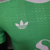 25-26 Man Utd Green Goalkeeper Player Version Soccer Jersey