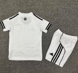 25/26 Fulham home kids kit