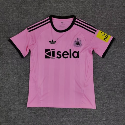 25/26 Newcastle United pink goalkeepe