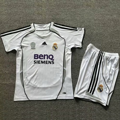 Retro 06/07 Real Madrid home kids kit