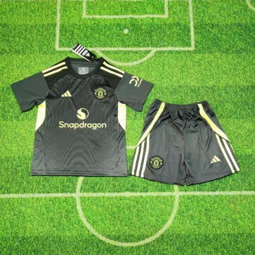 25/26 Manchester United goalkeeper kids kit black ash