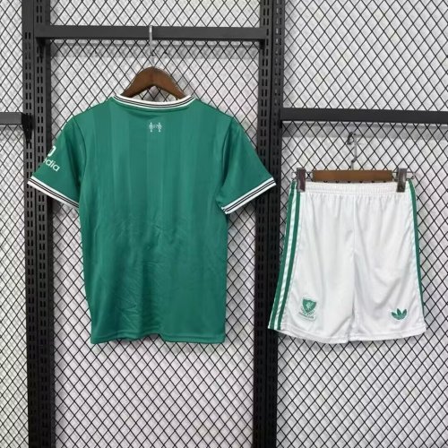 25/26 Liverpool Third Adult set