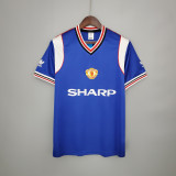 Retro Manchester United 85/86 away blue
