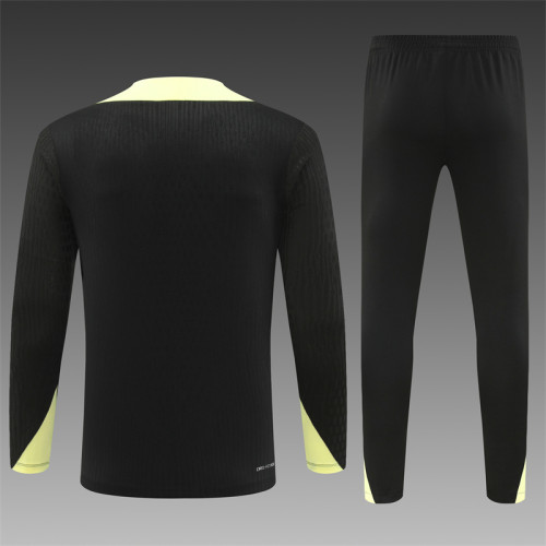 24/25 Liverpool training suit black