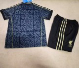 26/27 liverpool kids kit retro clover