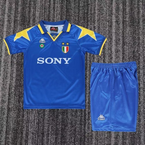 Retro 95/96 Juventus Away kids kit