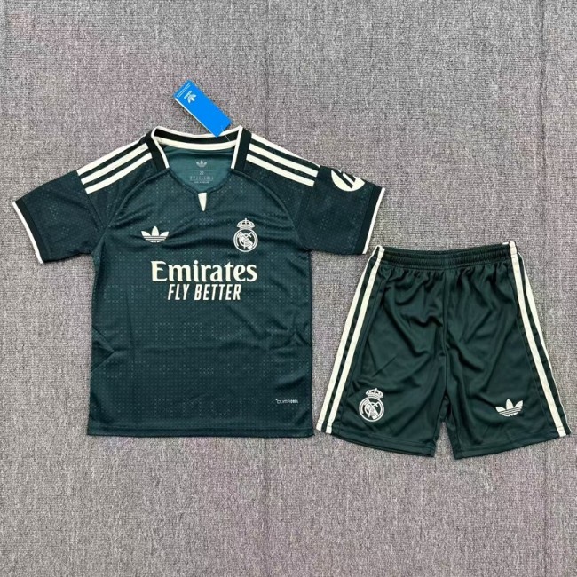 26/27 Real Madrid away kids kit