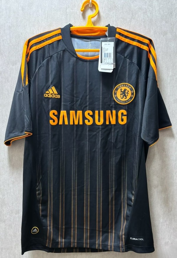 2010-2011 CHE Third Retro Soccer Jersey