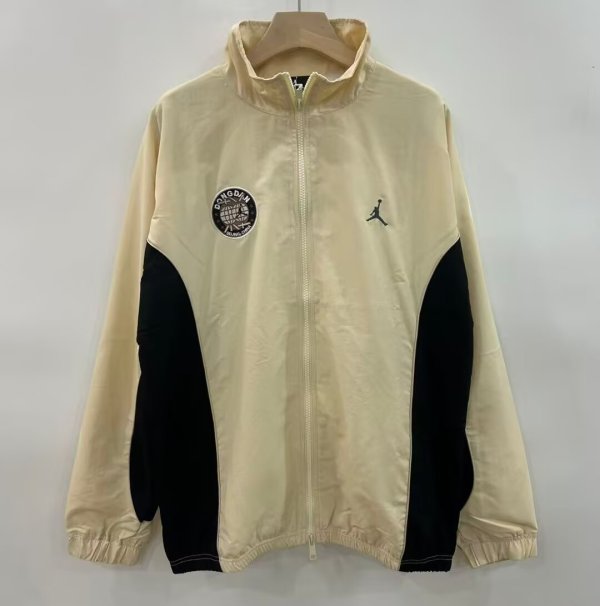 2025 New Khaki Windbreaker