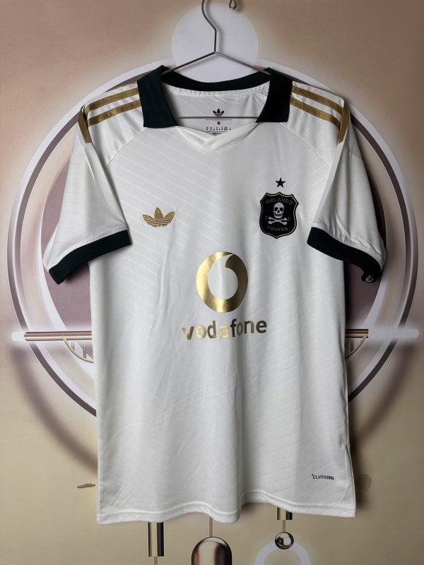 26-27 Orlando Pirates Away Fans Soccer Jersey