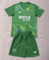 26-27 West Ham Green GoalKeeper Adult Suit