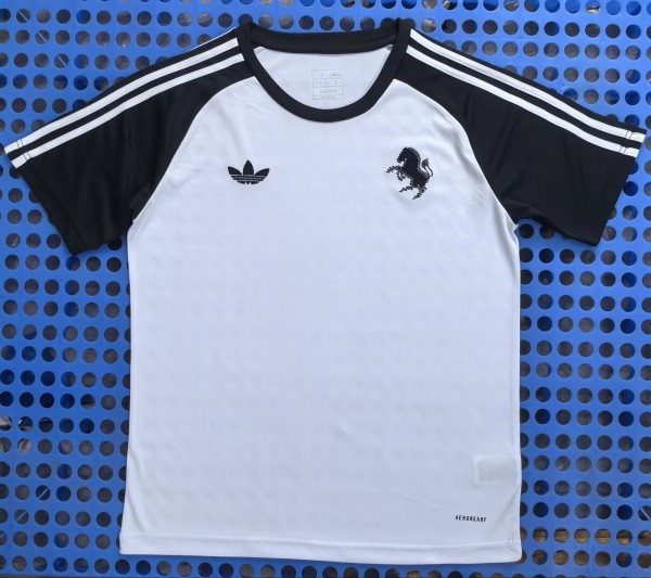 25-26 JUV White Training shirts