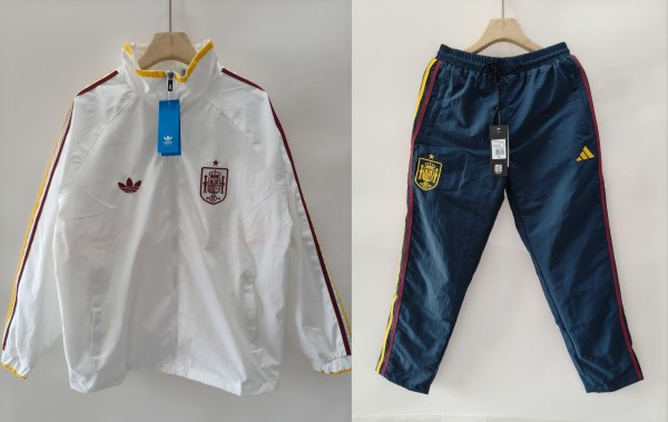 26-27 Spain White Embroidered Windbreaker Set（套装）