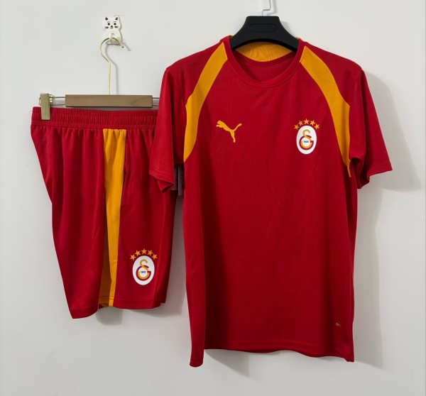 26-27 Galatasaray High Quality Tank Top And Shorts Suit
