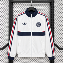 26-27  Bayern Retro Windbreaker
