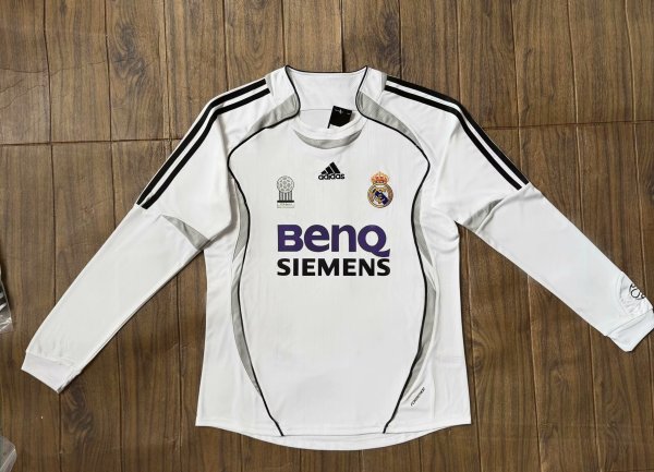 2006-2007 RMA Home Long Sleeve Retro Soccer Jersey