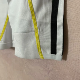 2009-2010 RMA Home Long Sleeve Retro Soccer Jersey