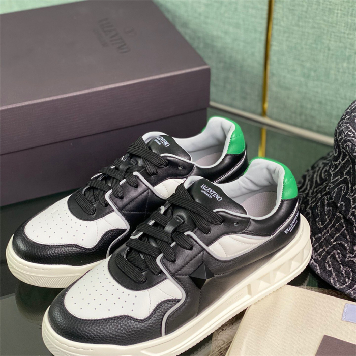 Valentino One Stud Low-Top Sneaker Size 36-45   10-Color