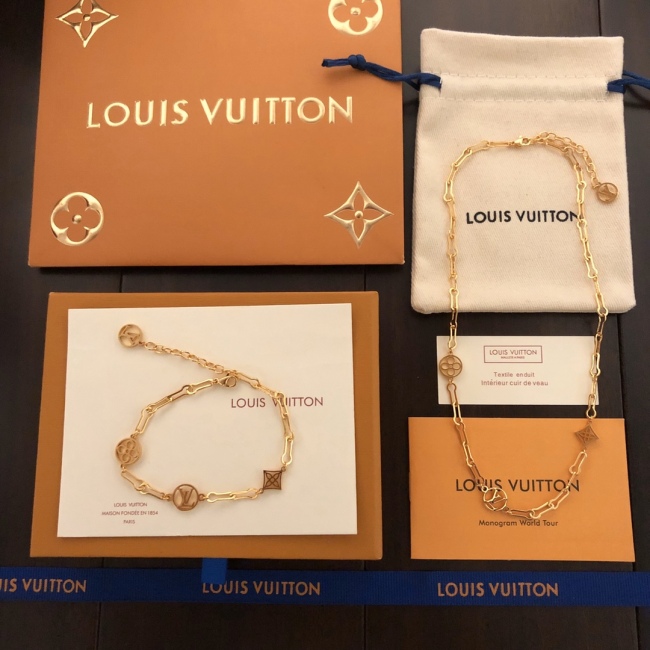 Louis Vuitton Necklace