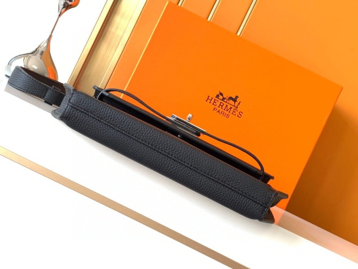 Hermes Clutch Size 25.5*20*4cm
