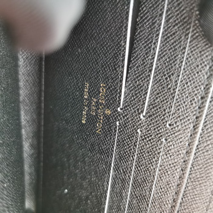Louis Vuitton Wallet 19*10*2 cm