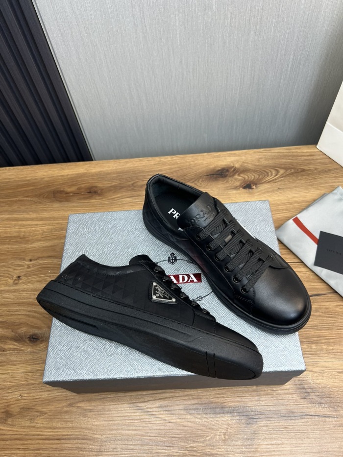 Prada New Sneaker Size 36-46  3-Color