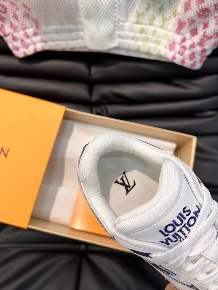 Louis Vuitton Run Away Sneaker Size 40-45
